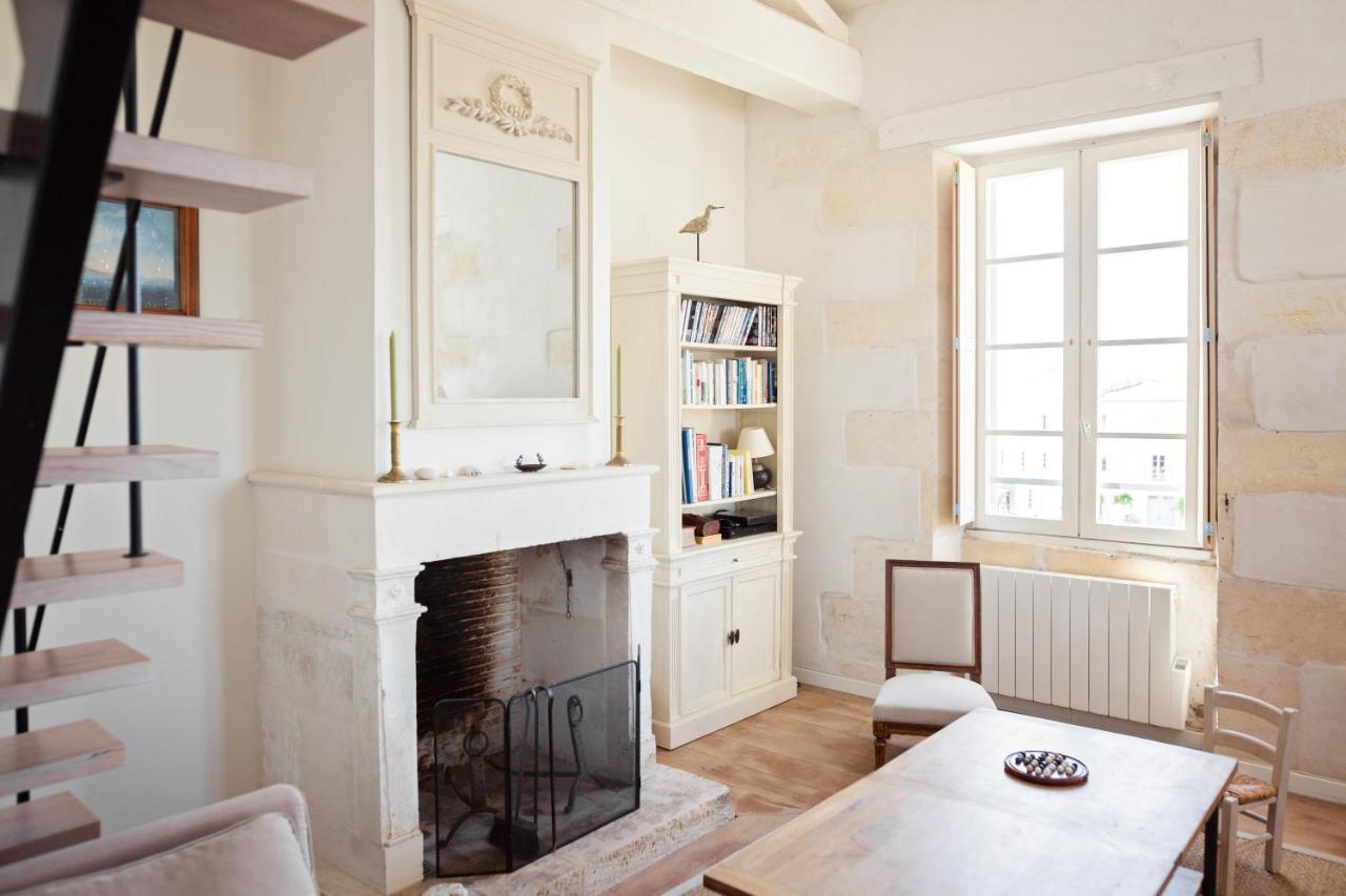 XVIII Century Gem With Magnificent Views Of The Harbour With A Private Garage Daire Saint-Martin-de-Ré Dış mekan fotoğraf