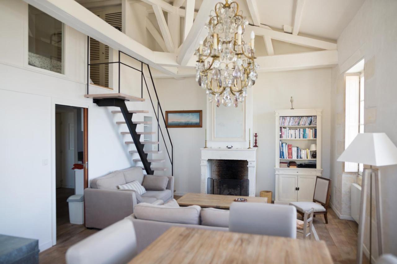 XVIII Century Gem With Magnificent Views Of The Harbour With A Private Garage Daire Saint-Martin-de-Ré Dış mekan fotoğraf
