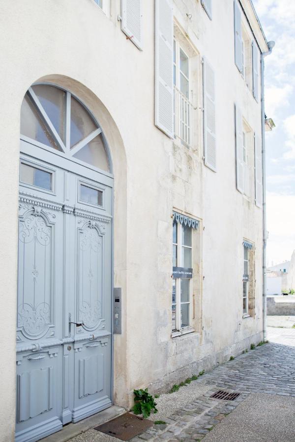 XVIII Century Gem With Magnificent Views Of The Harbour With A Private Garage Daire Saint-Martin-de-Ré Dış mekan fotoğraf
