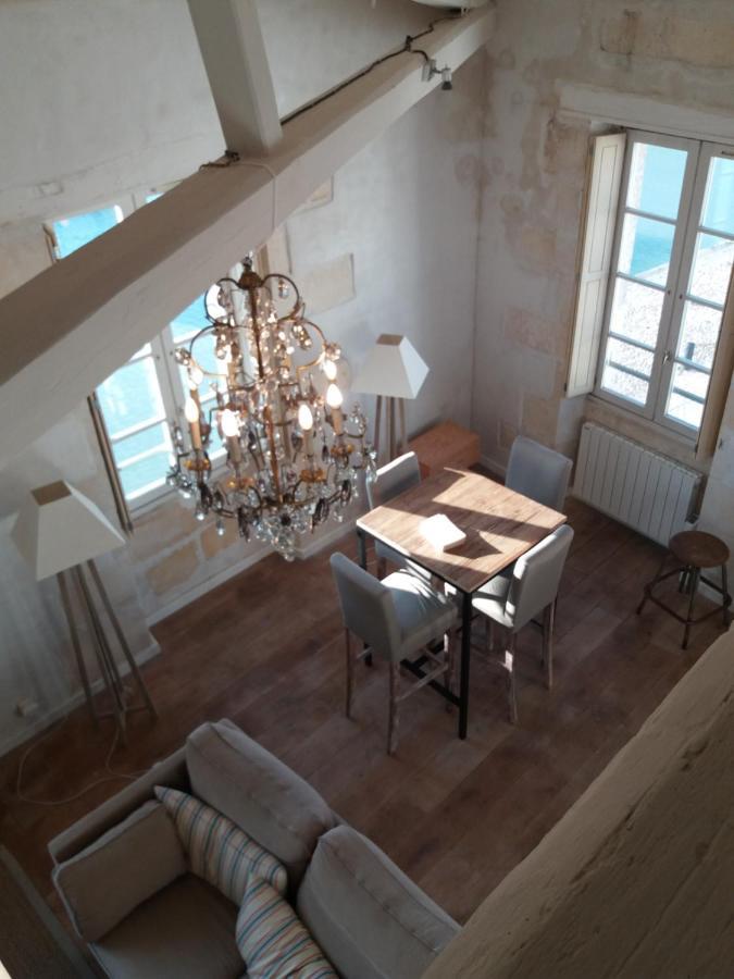XVIII Century Gem With Magnificent Views Of The Harbour With A Private Garage Daire Saint-Martin-de-Ré Dış mekan fotoğraf
